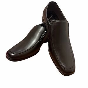 Perry Ellis Men's Sleek Black Slip-On Loafers Size 10 Wide